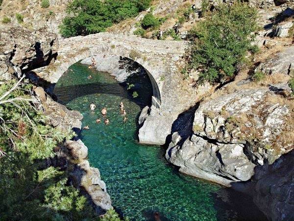 Wild Swimming Frankreich