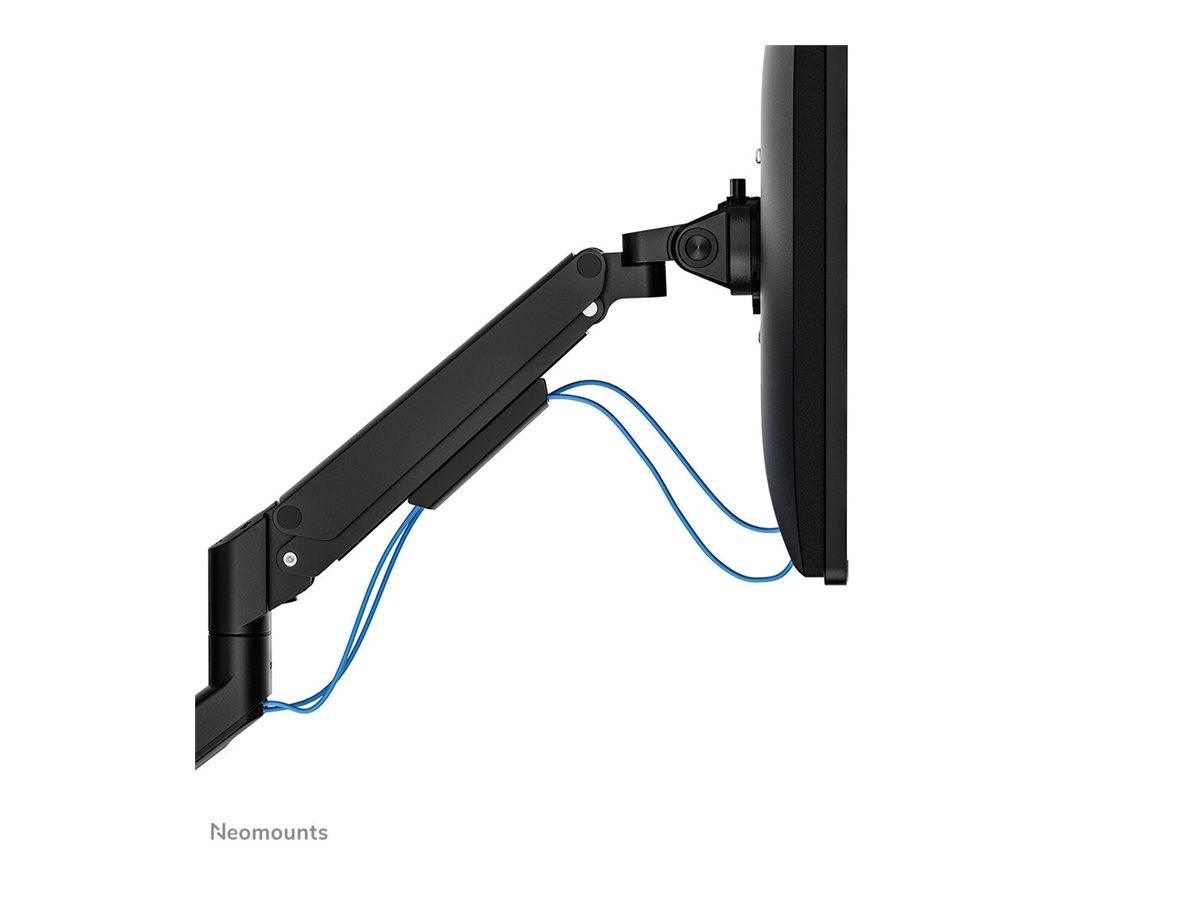 Schwarzer verstellbarer Monitor-Wandhalterarm mit einem Flachbildschirm, mit Kabeln, die durch den Arm verlegt sind.
