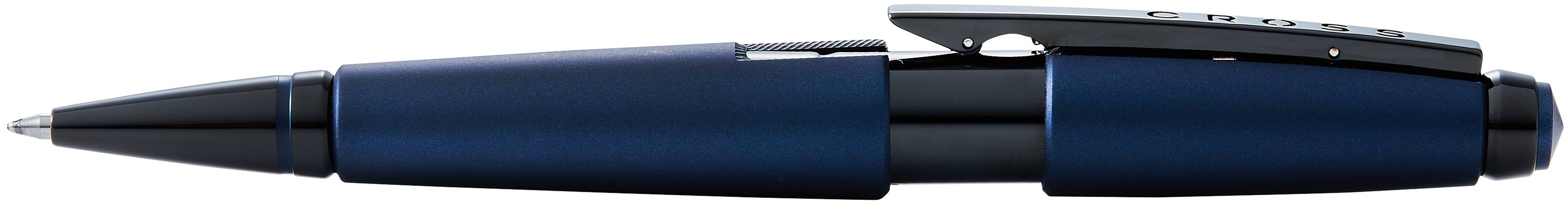 Blau-schwarzer Kugelschreiber mit silbernen Akzenten, horizontal auf weißem Hintergrund dargestellt.