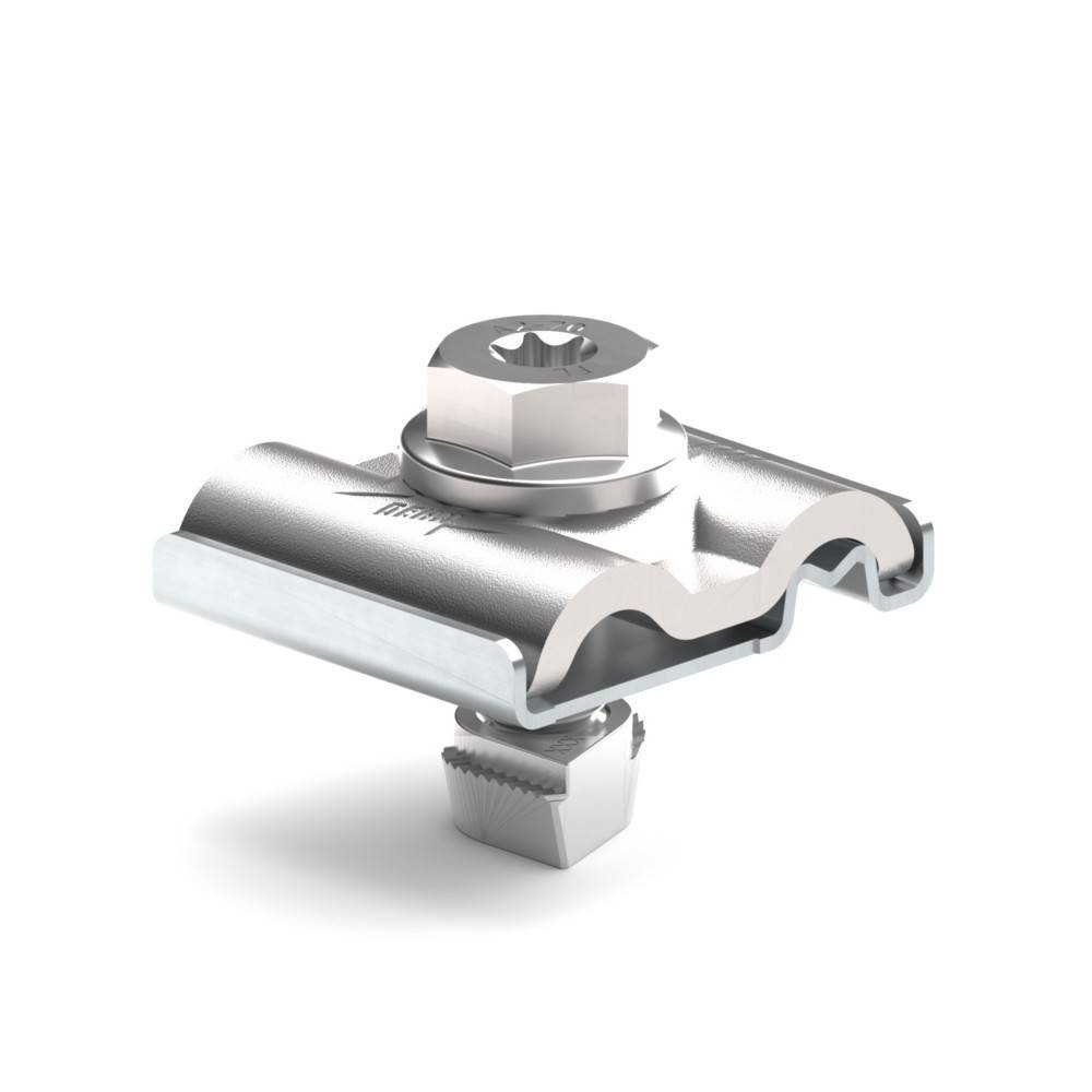 Eine silberne Metall-Solarmodul-Befestigungsklemme mit einem Bolzen und gekrümmter Oberfläche, die zur Befestigung von Modulen an Schienen bei Solarinstallationen verwendet wird.