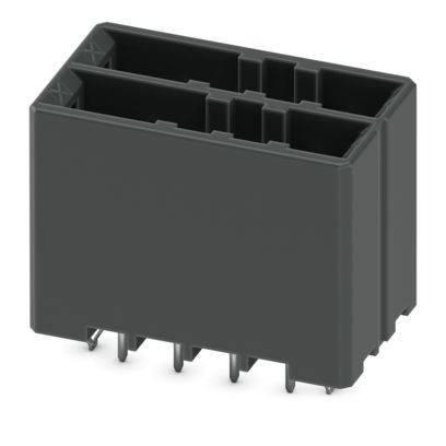 Ein schwarzer rechteckiger elektronischer Stecker mit mehreren Stiften, die von der Unterseite herausragen, entwickelt für Leiterplattenenanwendungen.