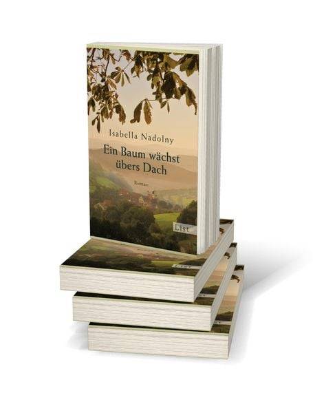 Ein Baum wächst übers Dach