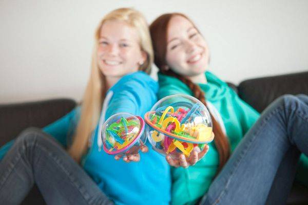 Invento 501083 - Addict-a-ball Small, Maze 2, Puzzle Game