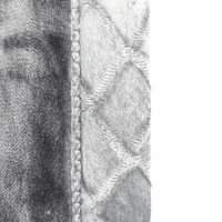 Weiche Decke aus Polyester mit Muster 200 cm x 240 cm Doppellagig Kuscheldecke Fleecedecke Grau Weiche Decke aus Polyester mit Muster 200 cm x 240 cm Doppellagig Kuscheldecke Fleecedecke Grau