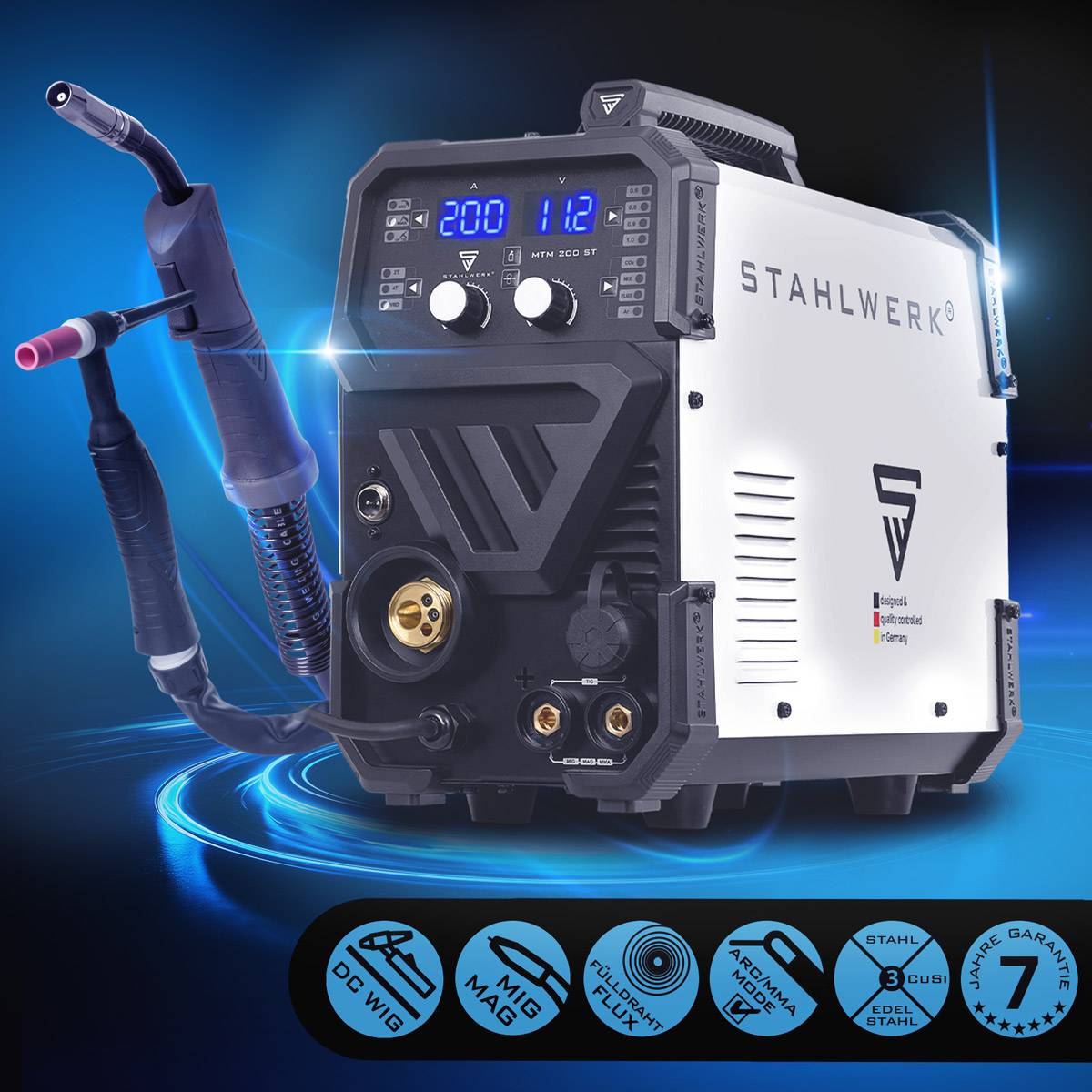 STAHWERK Schweißmaschine mit digitaler Anzeige, Drehreglern und angebautem Brenner. Beinhaltet 7 Jahre Garantie und Multifunktionalität.