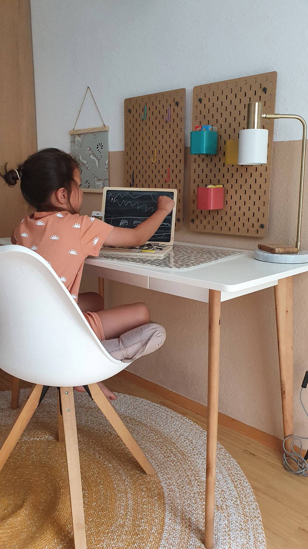 Holz-Laptop mit Magnet-Tafel