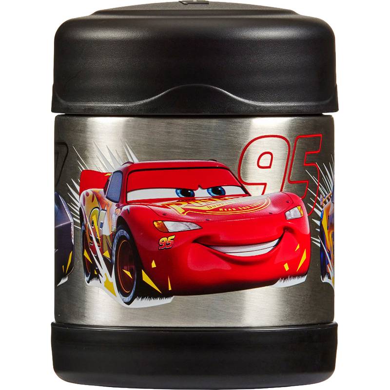 Ein roter Rennwagen mit der Nummer '95' an seiner Seite, abgebildet auf einem Metallthermosbehälter.