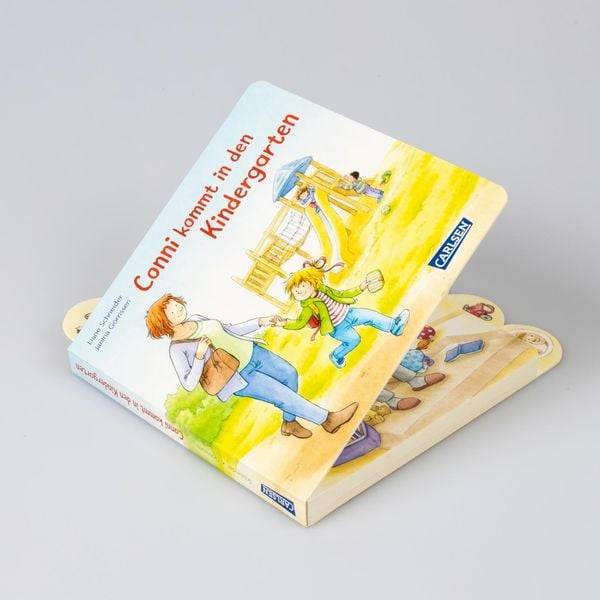 Conni-Pappbilderbuch: Conni kommt in den Kindergarten