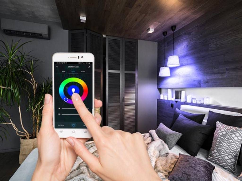 RGB SMART-WI-FI-LAMPE - KALTWEIß & WARMWEIß - E27 - A60