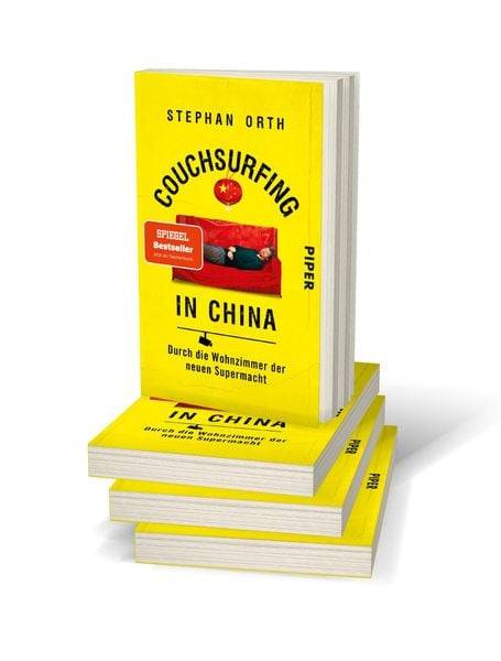 Couchsurfing in China