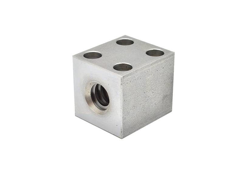 Trapezgewindemutter CQF Stahl Tr 12x 3 Rechts