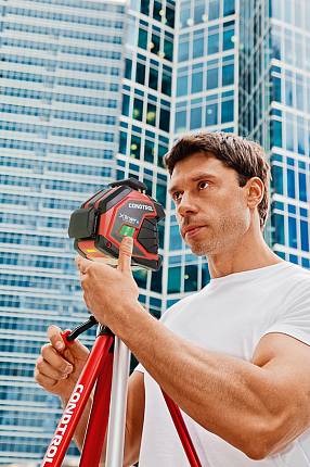 2 x 360° -Kreuzlinienlaser Xliner Quattro 360G Kit