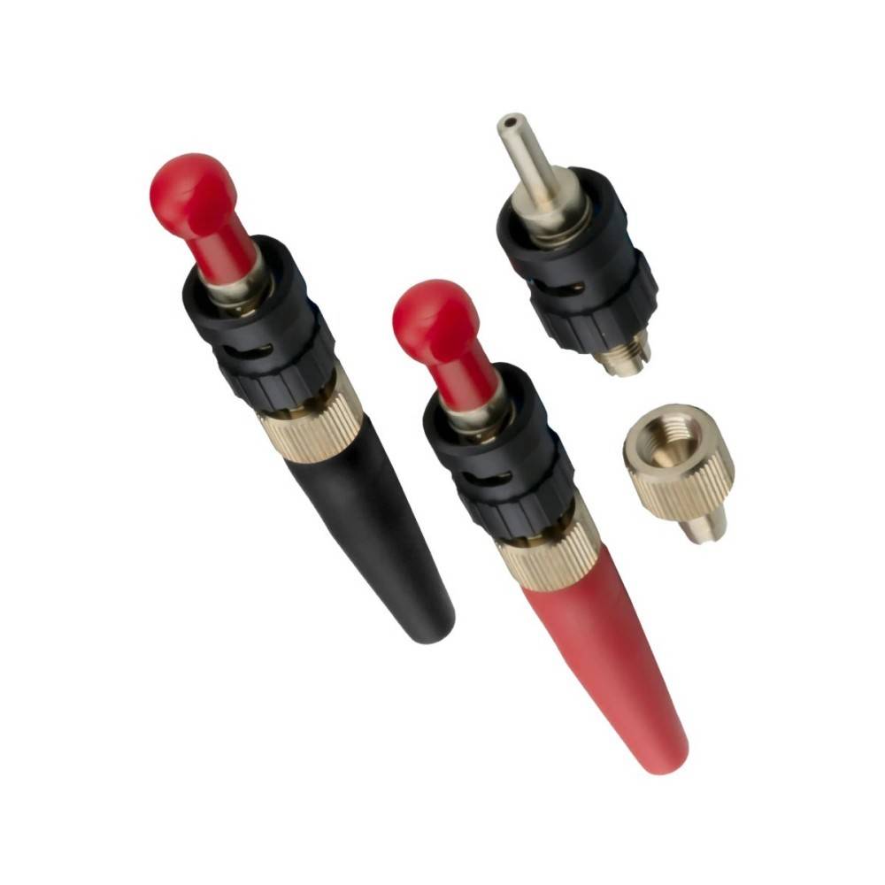 Rote und schwarze Messleitungen mit abnehmbaren Schraubsteckern und Bananensteckern, verwendet für Multimeter oder andere elektrische Prüfgeräte.