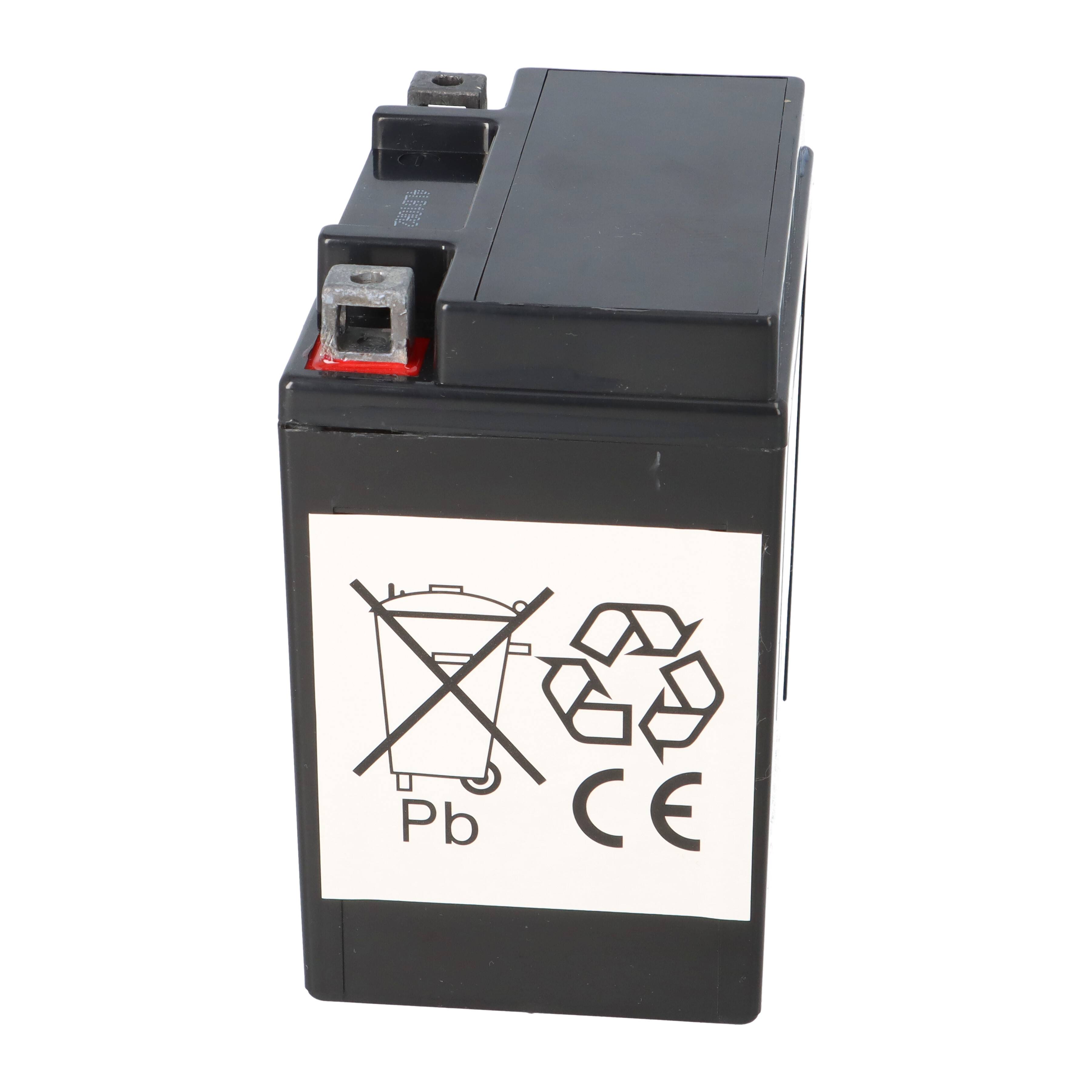 Eine schwarze Batterie mit einem Recycling-Symbol, einer durchgestrichenen Mülltonne, einem Bleisymbol (Pb) und einer 