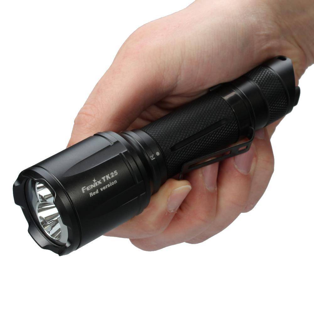 Fenix TK25Red Taschenlampe mit Weiß- & Rotlicht 1000 Lumen - Schwarz