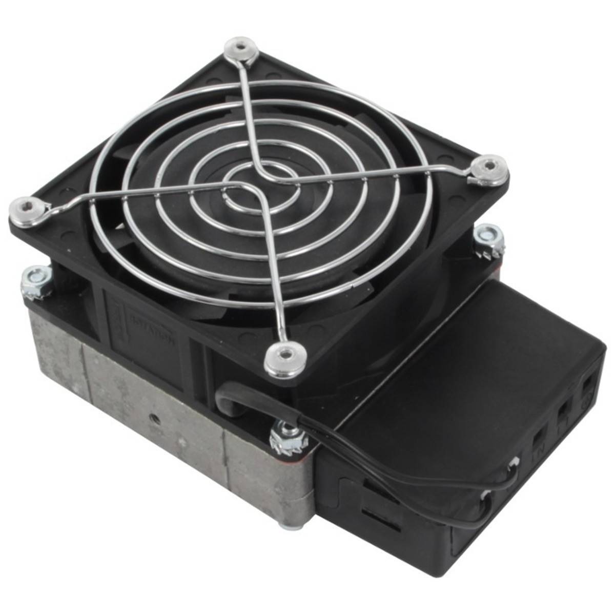 Ein offener schwarzer quadratischer Metallschrank mit Befestigungslöchern auf der Rückwand, von vorne betrachtet.