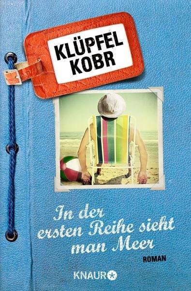 In der ersten Reihe sieht man Meer