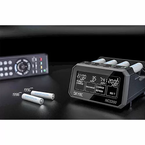SkyRC NC2200 - Universal-Analyse-Ladegerät (+) SkyRC NC2200 - Universal-Analyse-Ladegerät (+)