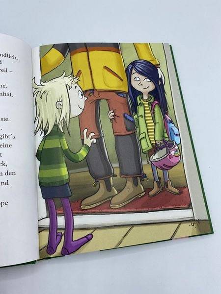 Kiki legt los! (2). Die Hinterhof-Prinzessinnen