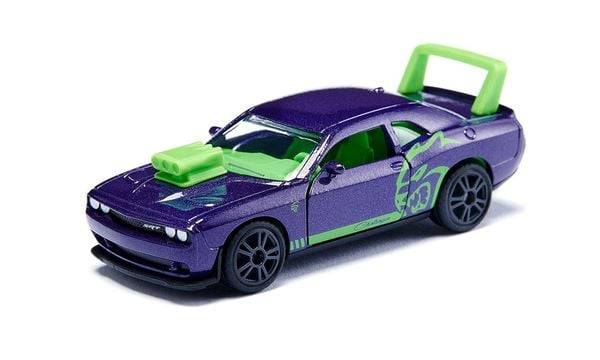 SIKU 1572 - Dodge Challenger SRT Hellcat Custom, mit Anhängerkupplung