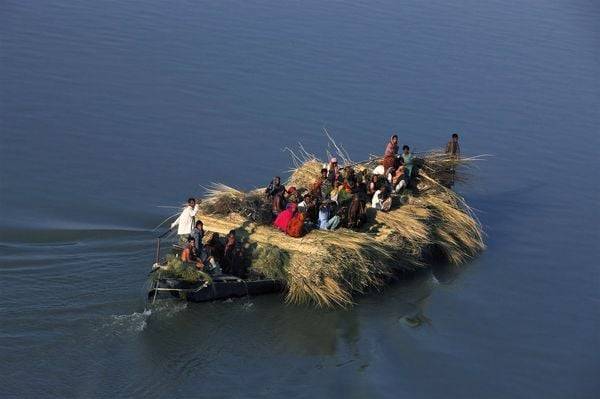 Die Erde von Oben Teil 5 - Green is Universal: Einsatz für die Umwelt/Konsumgesellschaft [2 DVDs]