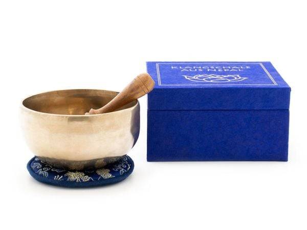 Klangschale in blauer Geschenkbox S mit Lotus-Aufdruck und Zubehör