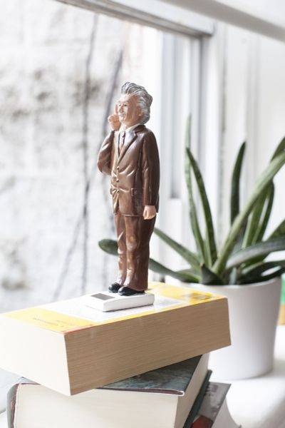 Solar Einstein