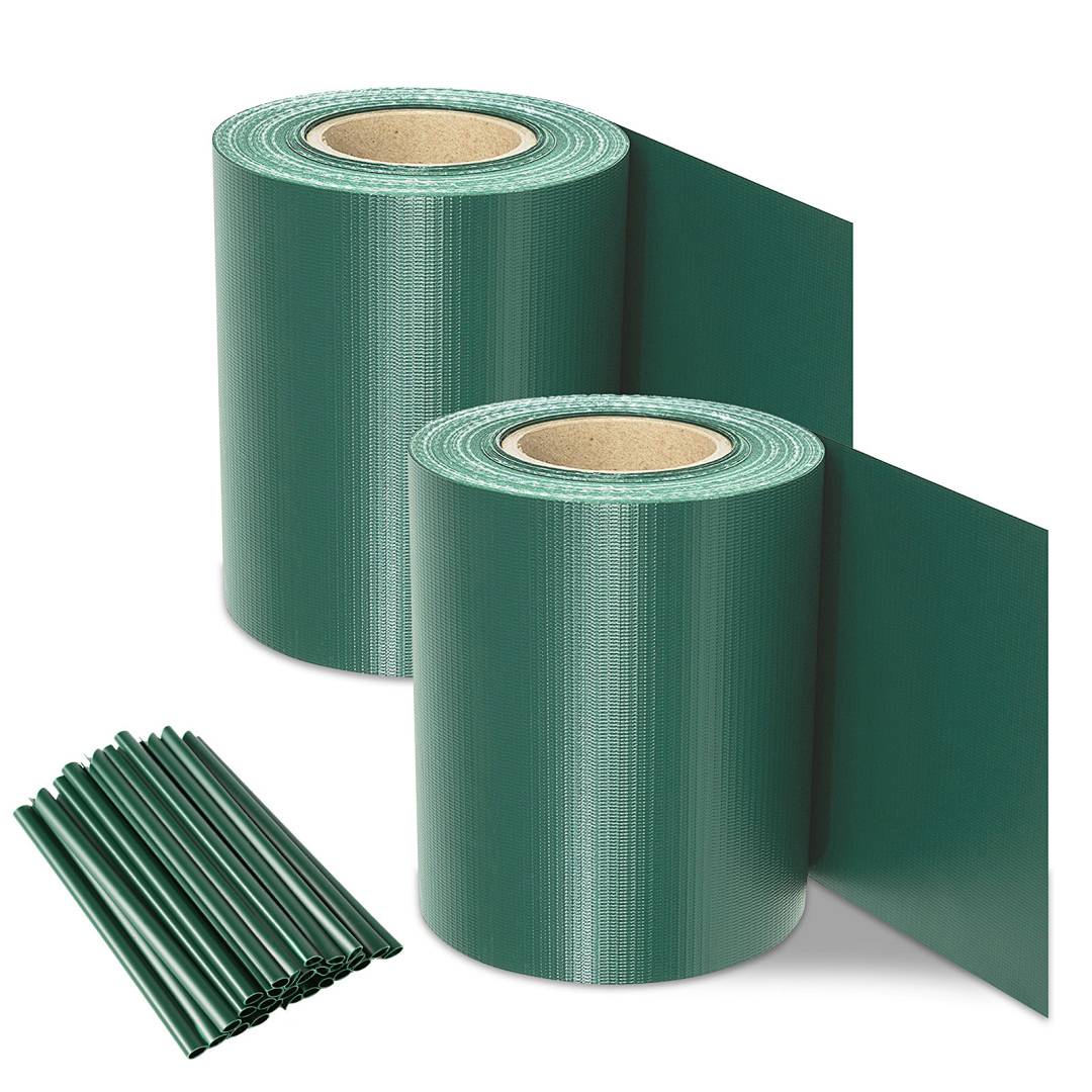 Zwei Rollen aus grünem Blattmaterial mit einem kleineren Bündel geschnittener Rohre, gezeigt als Produktverpackung oder Bastelmaterial auf weißem Hintergrund.