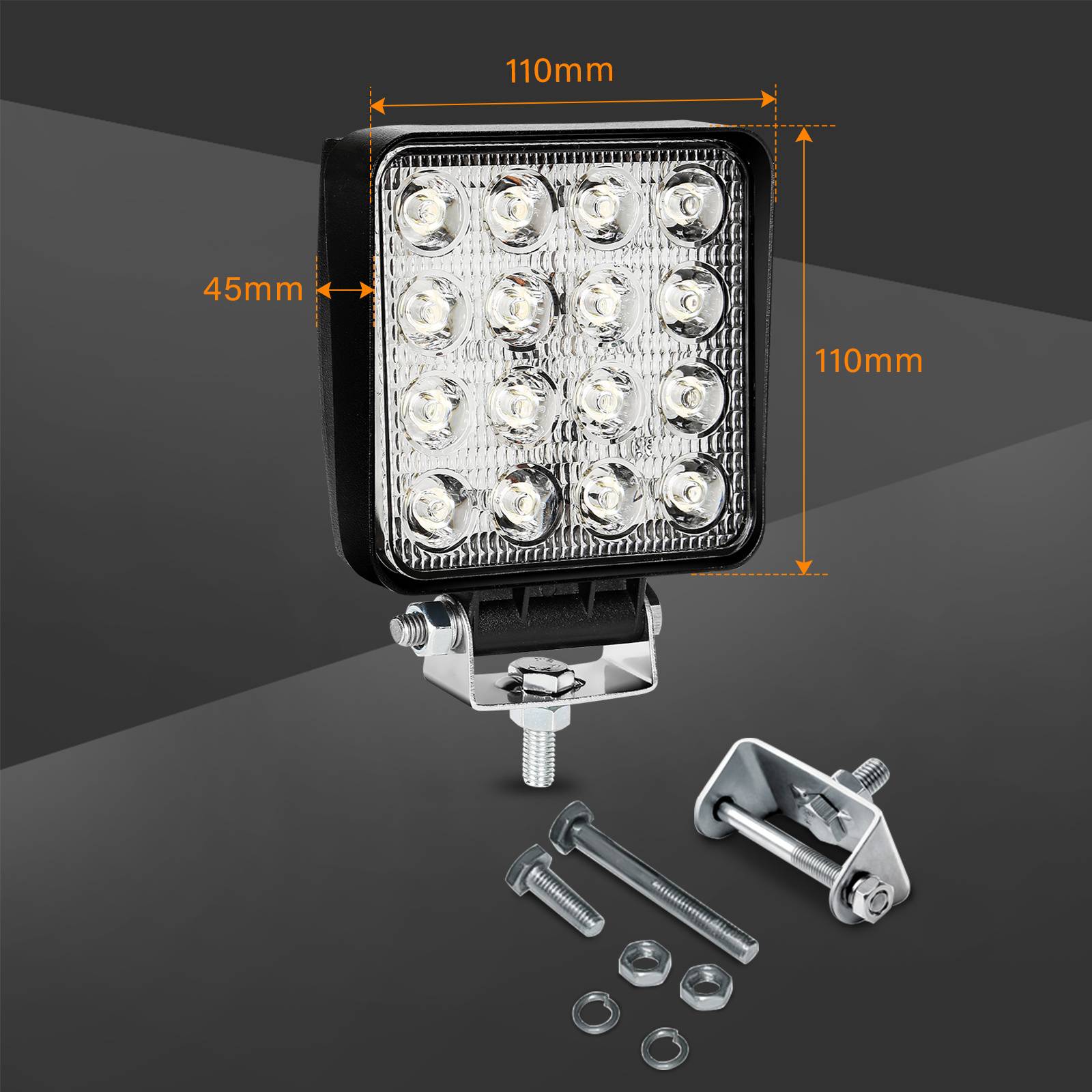 Quadratische LED-Arbeitsleuchte mit Befestigungsmaterial, dargestellt mit Abmessungen von 110 mm × 110 mm und 45 mm Tiefe.
