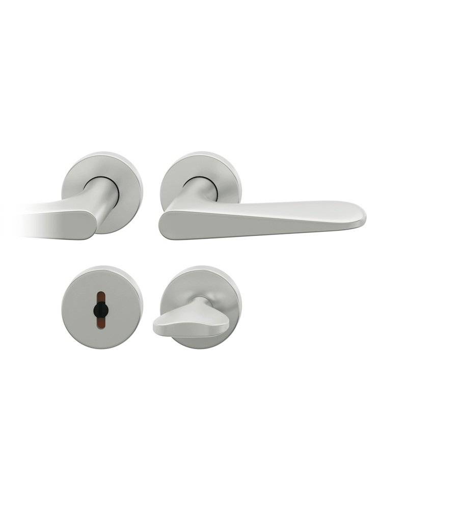 „Modernes Silber-Türgriffset mit Hebeldesign und rundem Schlossmechanismus, von mehreren Blickwinkeln vor neutralem Hintergrund dargestellt.