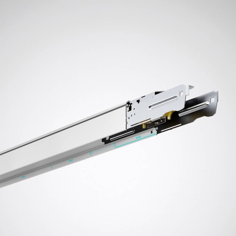 Ein Metallschubladenschienenmechanismus mit elegantem linearem Design, grauer Oberfläche und glatten Gleitschienen, vor einem Verlaufshintergrund isoliert.