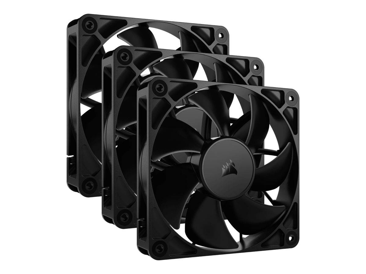 Drei schwarze Computer-Kühlventilatoren übereinander gestapelt, vor weißem Hintergrund dargestellt.