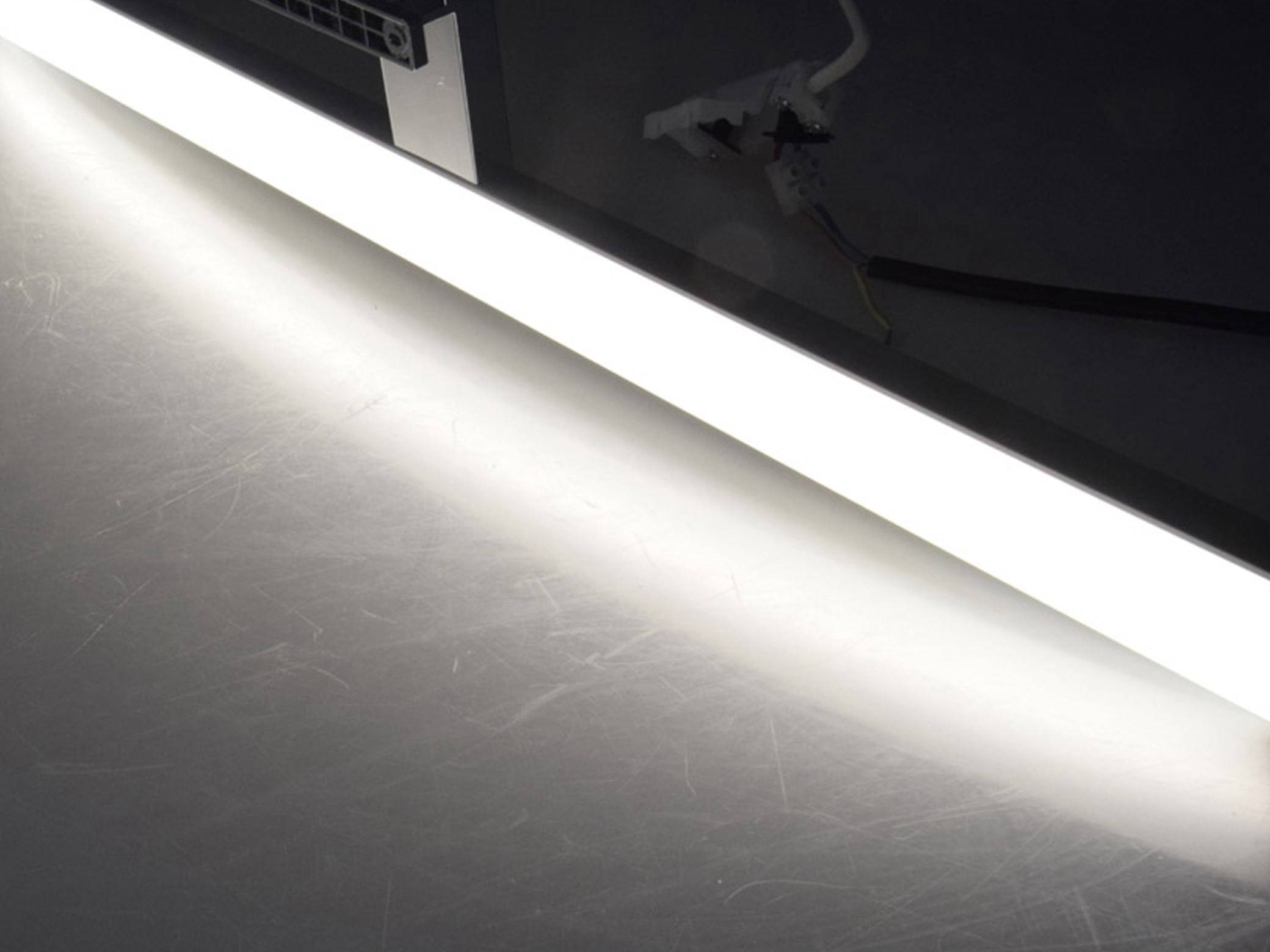 CHILITEC LED-Spiegelleuchte “Banho 8W“, EEK: C, 230V, 8W, 640lm, 400 mm, 4000K