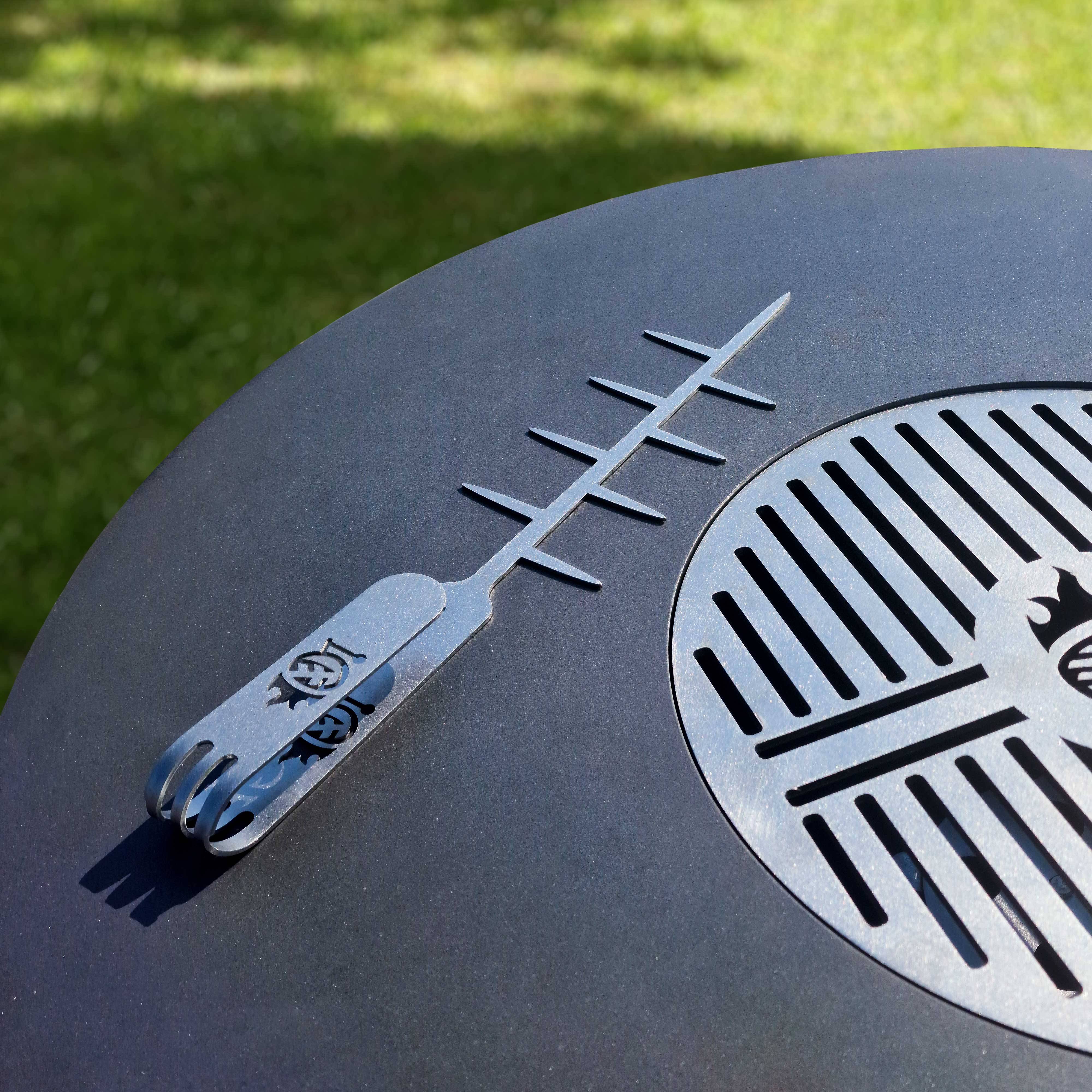 Dreamgarden Grillspieß Edelstahl Grillstab Spieß Grillschwert Drehspieß Grillbesteck Barbecuespieß BBQ Gemüsespieß Lagerfeuerspieß