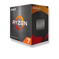AMD Ryzen 7 Prozessor in einer Einzelhandelsverpackung in Dunkelgrau und Orange mit dem Ryzen-Logo und sichtbarem Fenster zum Chip an der Vorderseite.