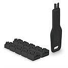 Schwarzes Kunststoff-Keystone-Auflegewerkzeug mit einer Reihe von modularen Anschlussblöcken auf weißem Hintergrund.