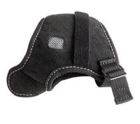 Schwarzer Neopren-Hundestiefel oder Pfotenschützer mit verstellbarem Riemen und kleinem Mesh-Lüftungsloch.