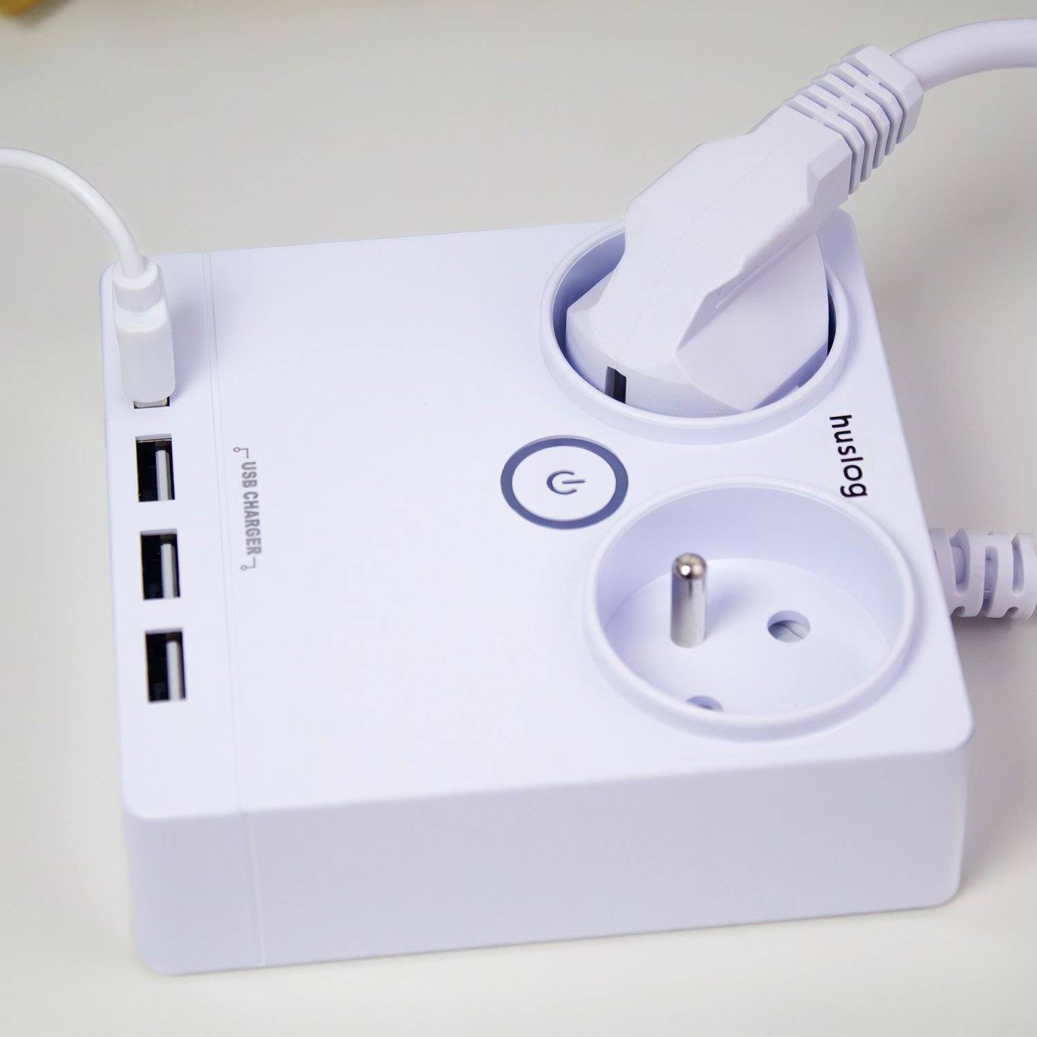 USB Charger - Flaches Verlängerungskabel mit 2 Steckdosen EMX-190124 Weiß