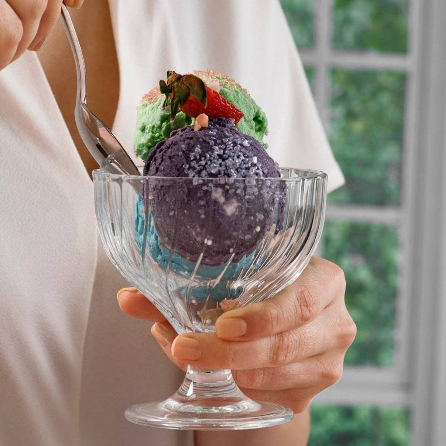 Stylisches 2er Set Eisbecher Perfekt für Desserts und Eiskreationen