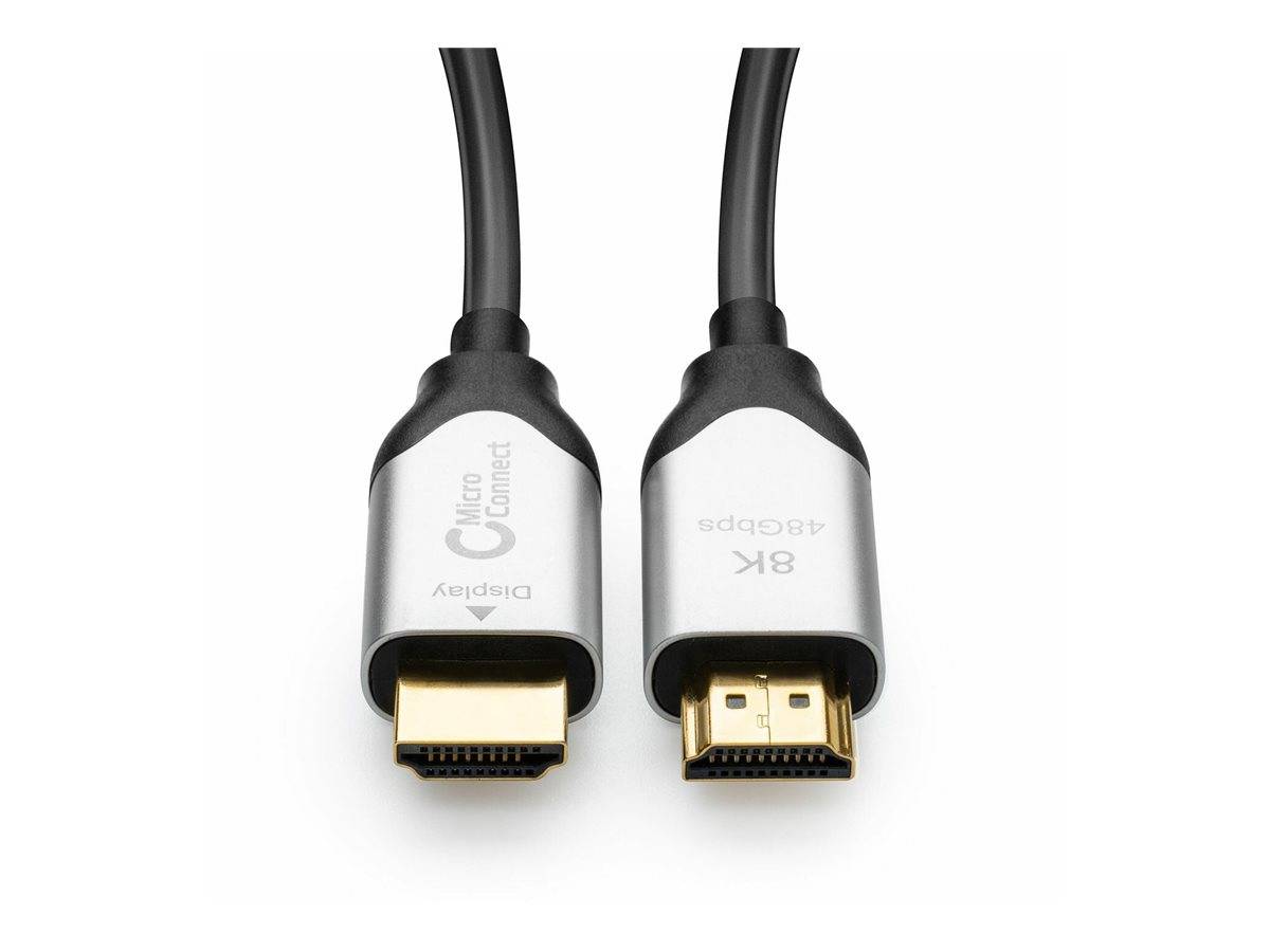 Nahaufnahme von zwei HDMI-Kabeln mit der Bezeichnung 8K, die für die hochauflösende Videoanzeige verwendet werden, zeigt ihre Stecker und Markeneindruck.