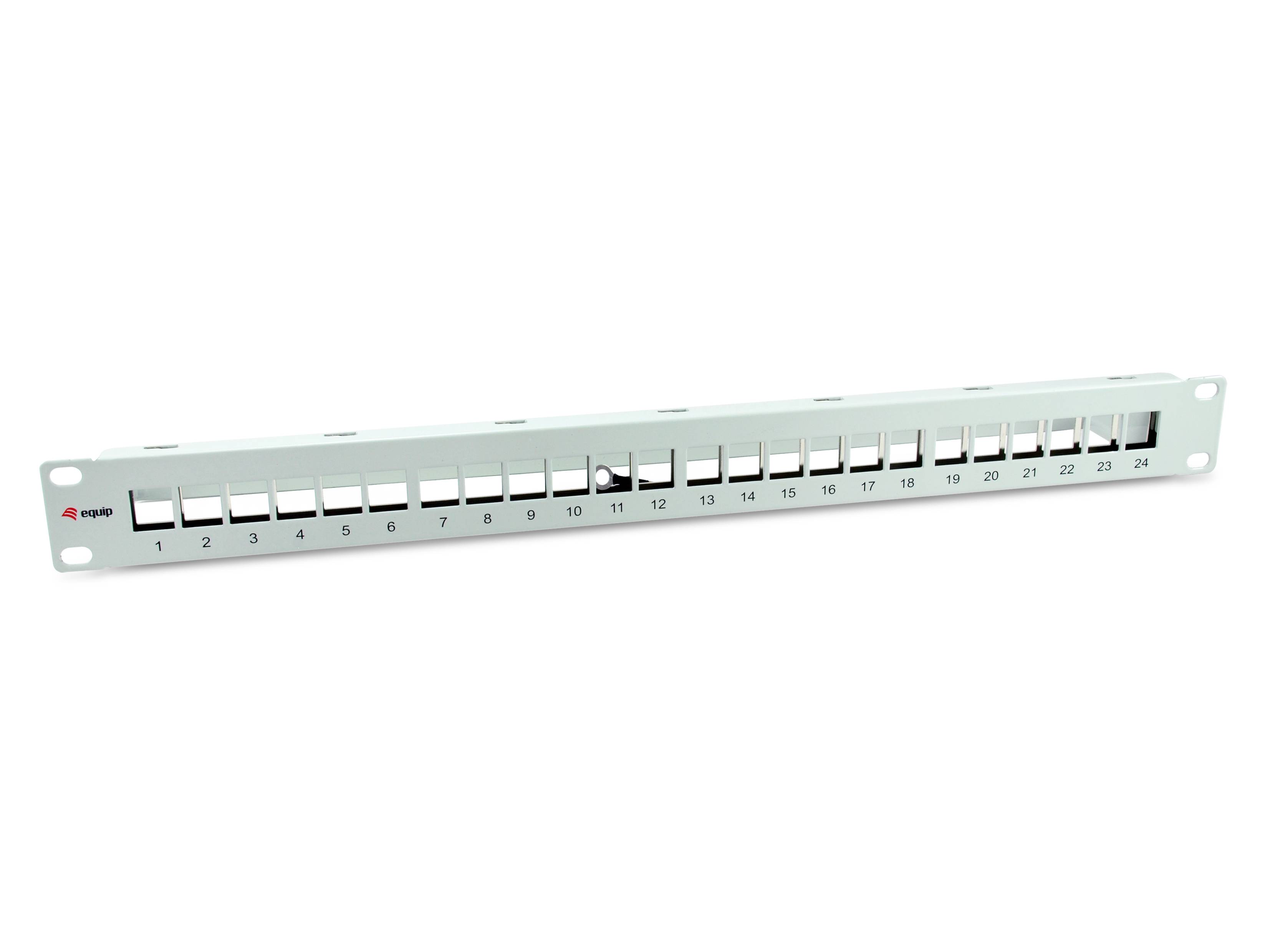 24-Port-Netzwerk-Patchpanel mit nummerierten RJ45-Anschlüssen zur Organisation von Ethernet-Verbindungen
