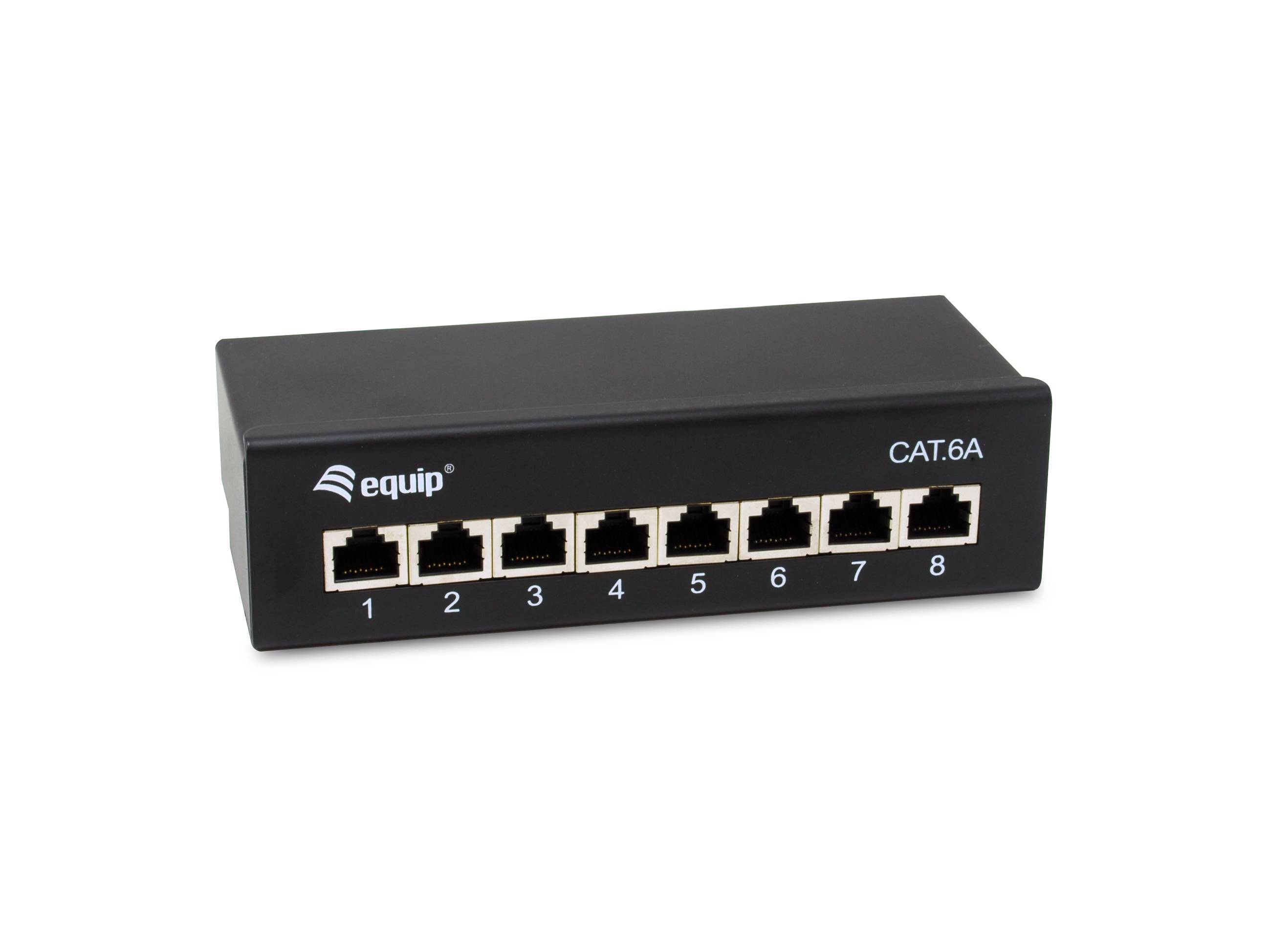 8-Port CAT.6A Ethernet-Netzwerkschalter oder Patchfeld mit beschrifteten Anschlüssen 1 bis 8 auf einem schwarzen equIP-Gerät
