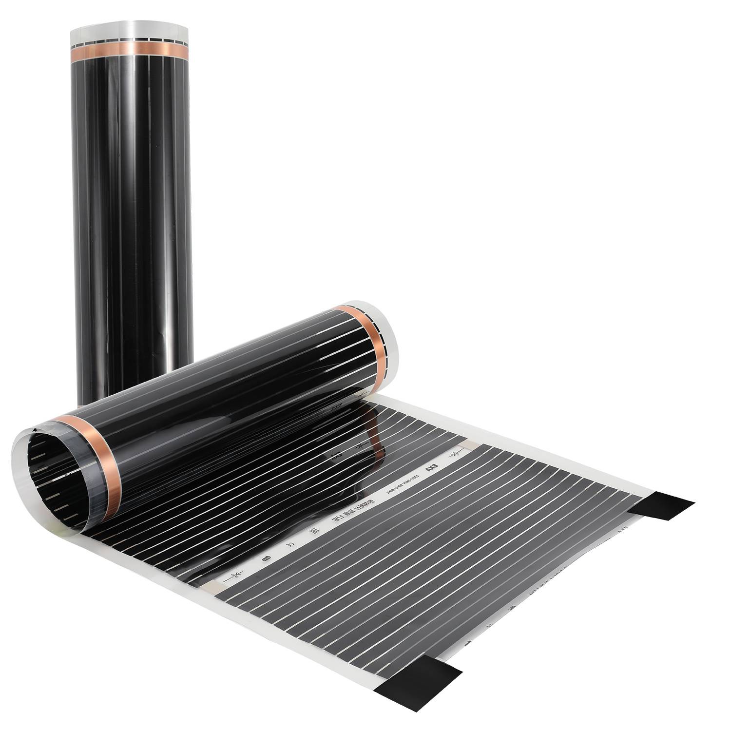 Schwarze Rolle flexibler Solarheizfolie mit Kupferbändern, teilweise auf einem weißen Unterlegblatt mit Messskalen abgerollt.
