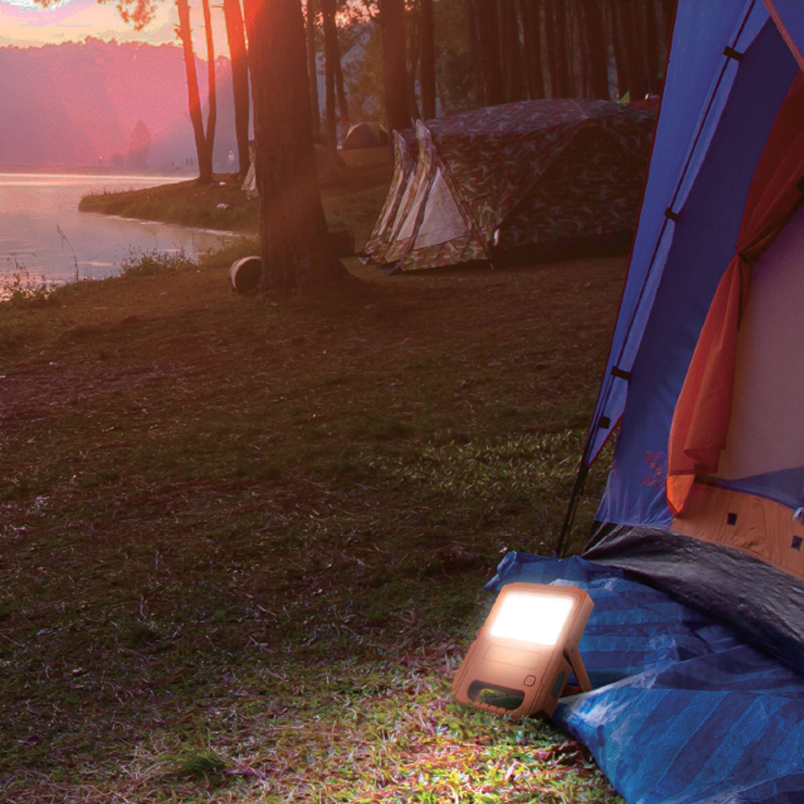 Spectrum LED Noctis Solaris Fluter Solar Strahler 10W 1000lm IP54 Kalt 6000K Powerbank