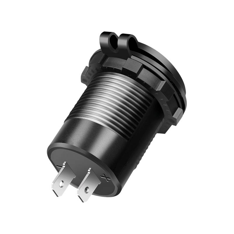 Eine Nahaufnahme eines schwarzen Steckgehäuses mit zwei Metallstiften, die von der Basis abstehen, und einem verschraubbaren Außengehäuse für eine sichere Befestigung.