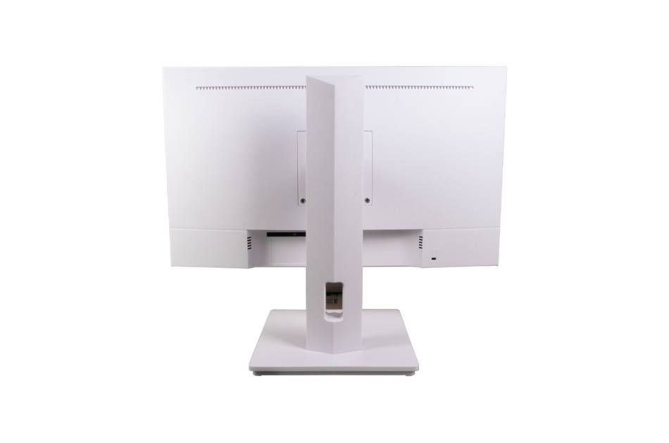 Rückansicht eines weißen Desktop-Monitors auf einem Ständer, der das Rückenpanel und die Kabelöffnung gegen einen einfachen Hintergrund zeigt.
