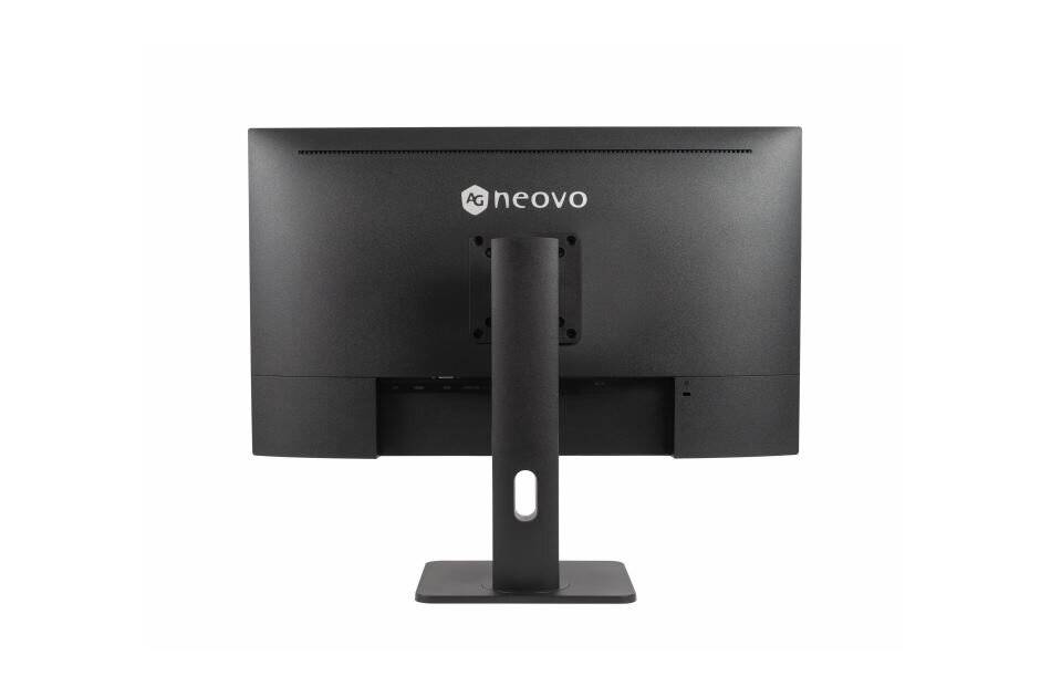 Rückansicht eines schwarzen Neovo-Computermonitors auf einem Ständer, vor weißem Hintergrund abgebildet.