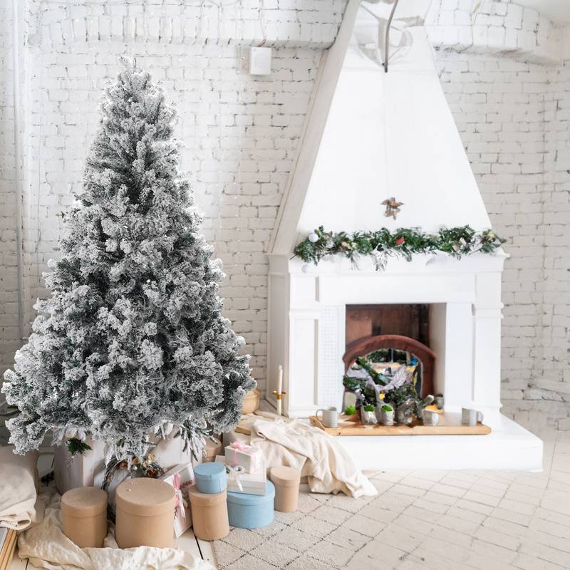 künstlicher Weihnachtsbaum 120cm (Ø ca. 80 cm) mit 340 Spitzen und Schnellaufbau Klapp-System, schwer entflammbar, mit Schnee