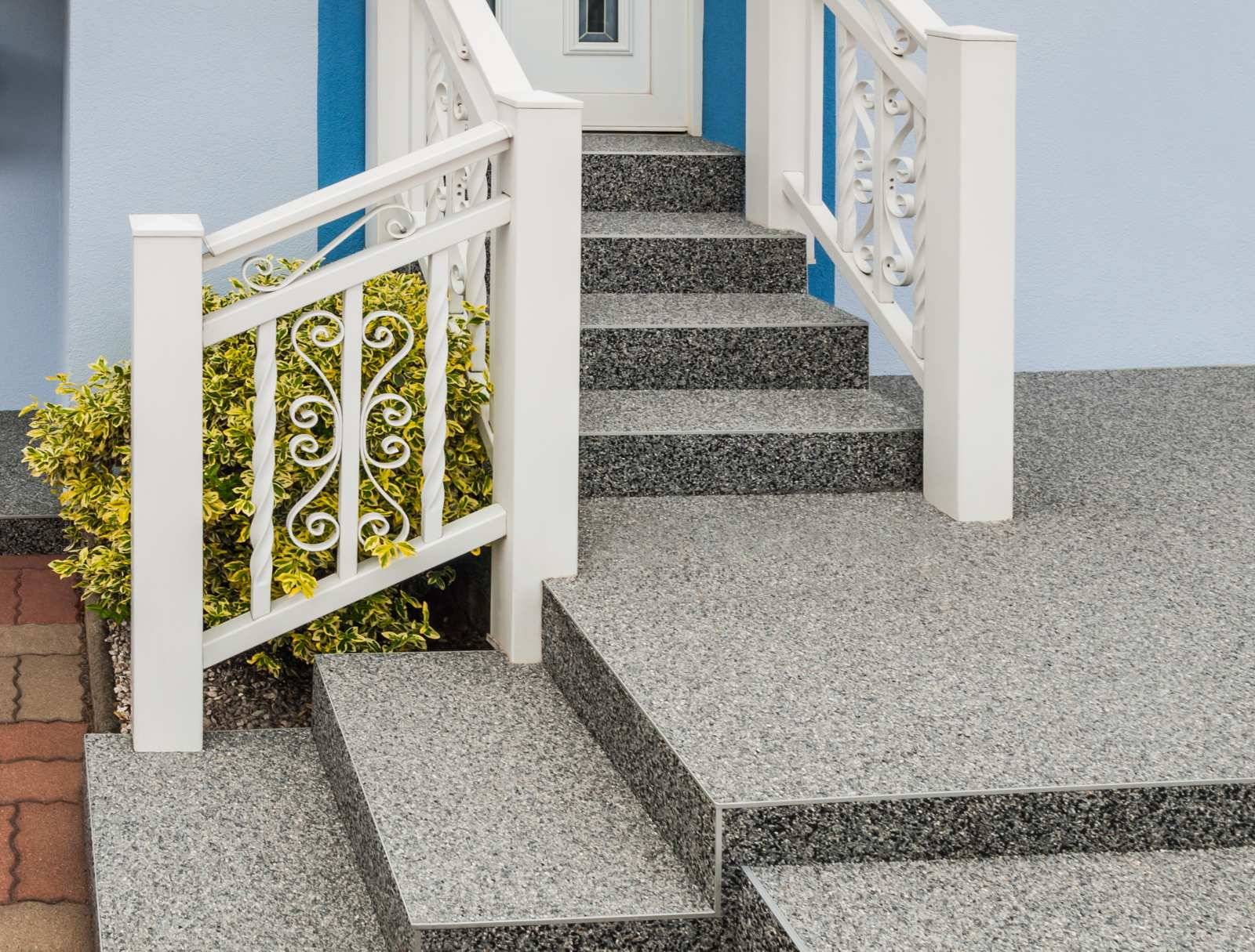 Steinteppich Epoxidharz Set Innen & Außen (ca. 224kg / 16-20m²) | 200kg 2-4mm Marmorkies + 24L, 2K Epoxidharz Bindemittel | (Bianco Avorio)