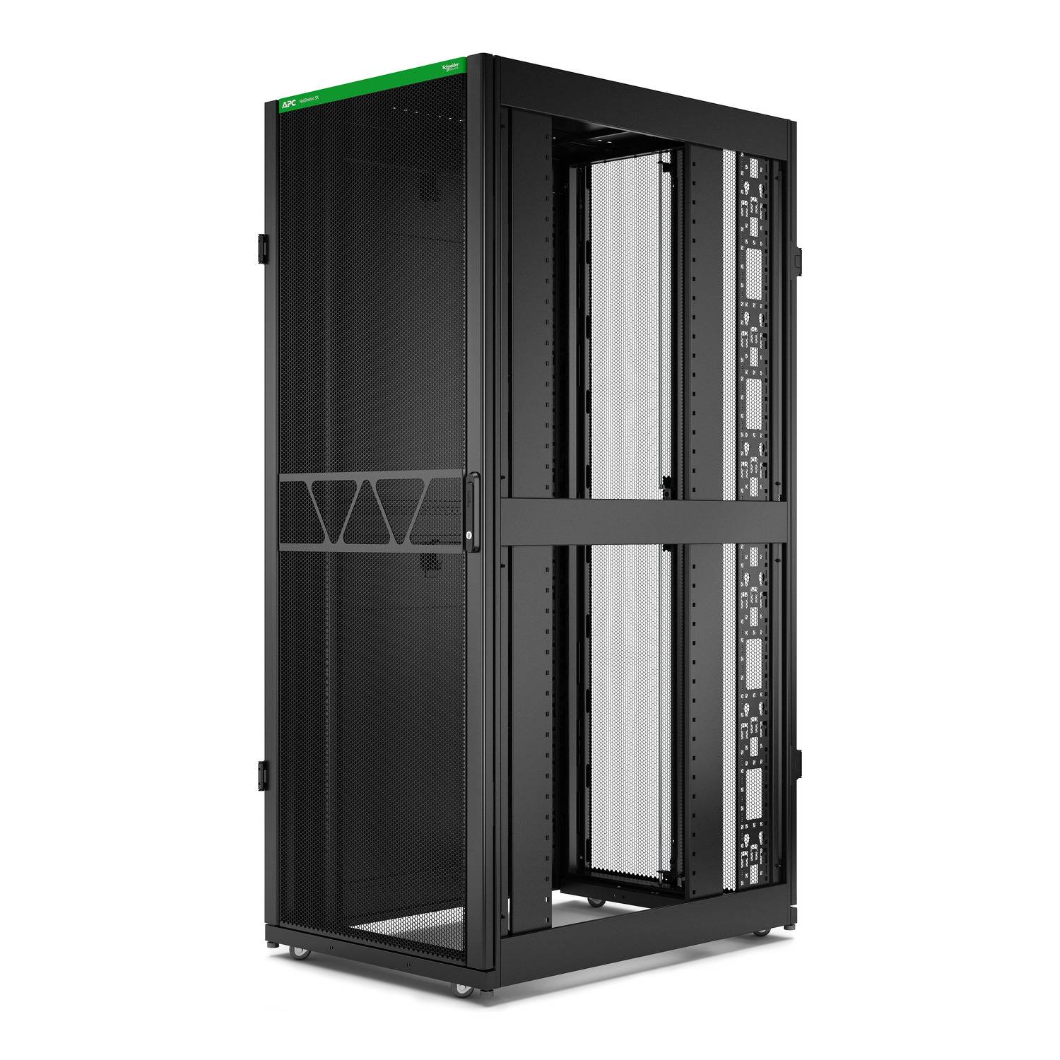 Offener schwarzer Server-Rack-Schrank mit Vordertür aus Netzgewebe und einer offenen Tür, die die inneren Montageschienen für Rechenzentrumsausrüstung zeigt.